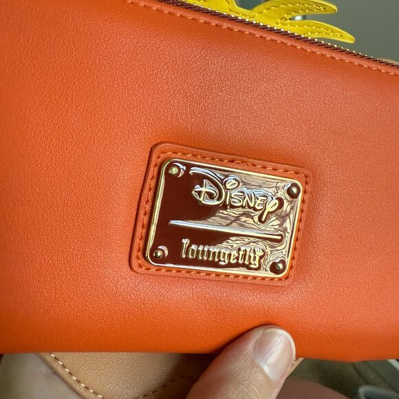 NWOT Loungefly Disney Alice in Wonderland March Hare Clutch Wallet - Picture 7 of 8